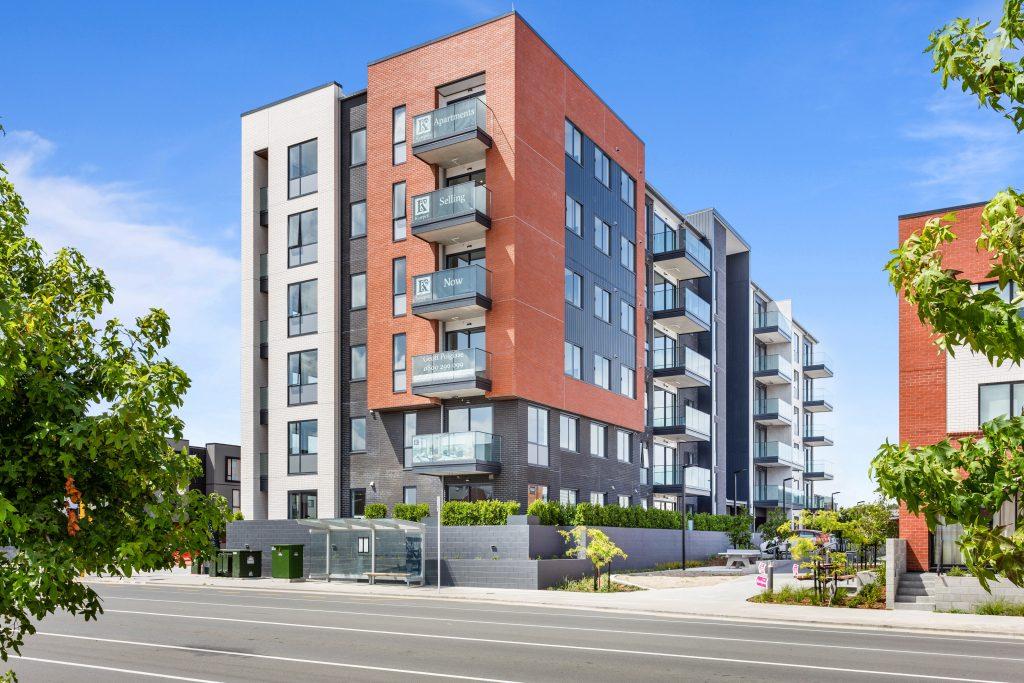 https://newgroundliving.co.nz/wp-content/uploads/2020/07/apartments-for-rent-auckland-furnished-apartments-auckland-long-term-new-build-apartments-auckland-hobsonville-point-1024x683.jpg