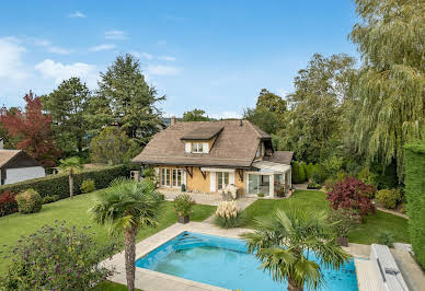 Maison avec jardin et terrasse 10