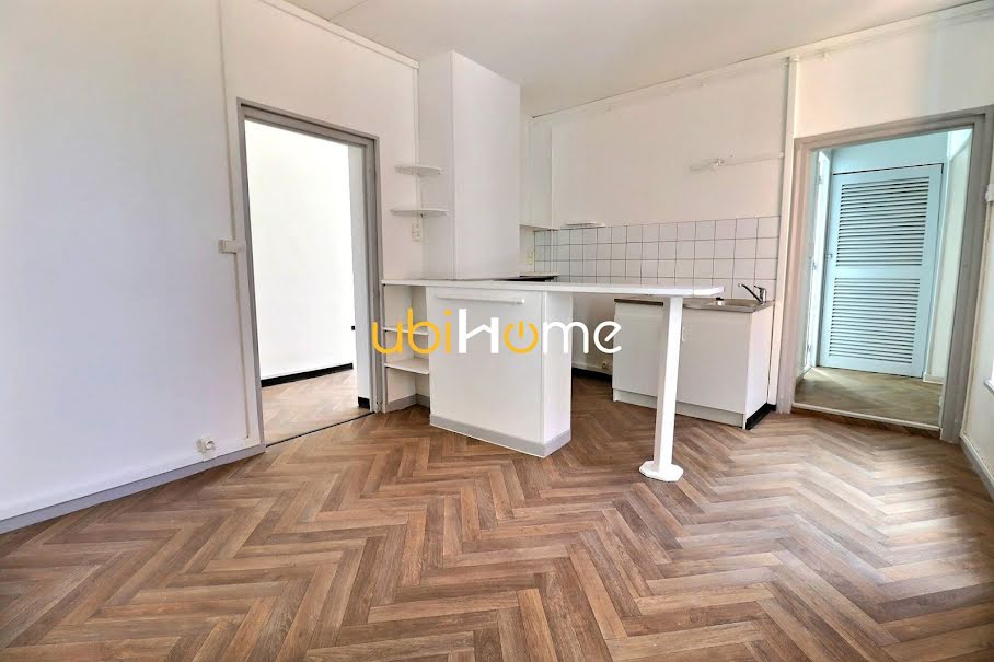 Vente maison  752 m² à Givet (08600), 630 000 €