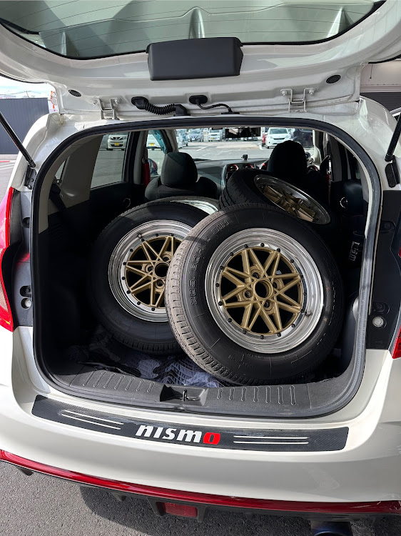 ノートのパワステ修理完了・スタッドレス仕様・過走行車両に関するカスタム事例の投稿画像2枚目