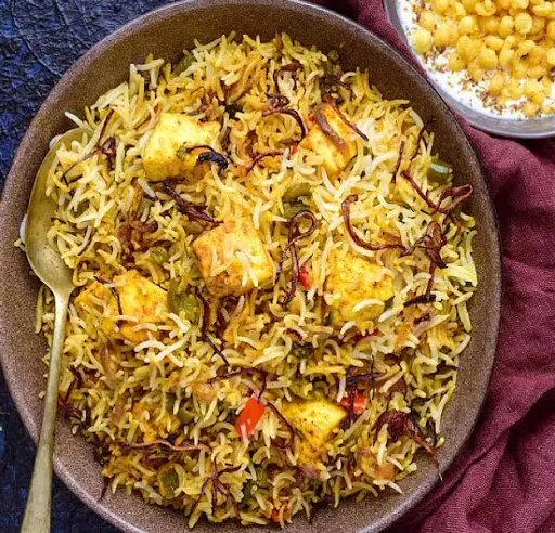 Hyderabadi Paneer Biryani (500 Mls)