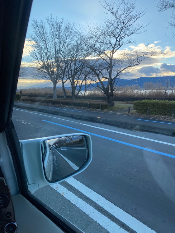 エルグランドの今年もよろしくお願いします・あけましておめでとうございます・ドライブに関するカスタム事例の投稿画像1枚目