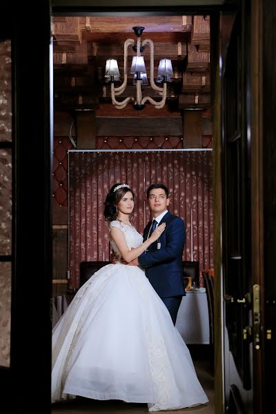 Fotógrafo de casamento Shakhrukh Dekhkanov (shohruxbek). Foto de 24 de junho 2018