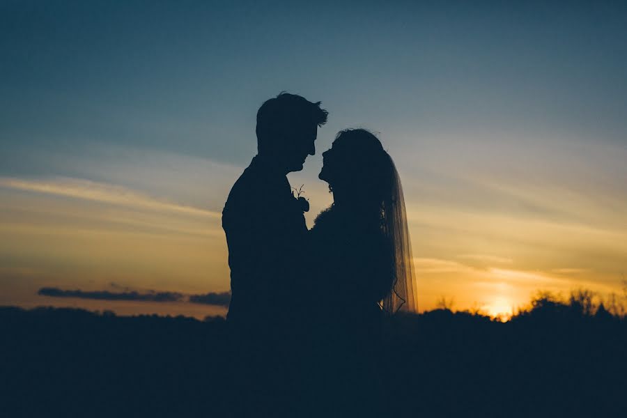 Fotografo di matrimoni Robin Ball (rjb1976). Foto del 9 novembre 2017