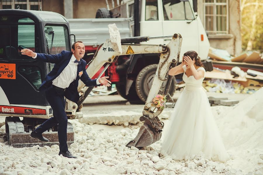 Fotógrafo de casamento Simon Varterian (svstudio). Foto de 28 de junho 2017