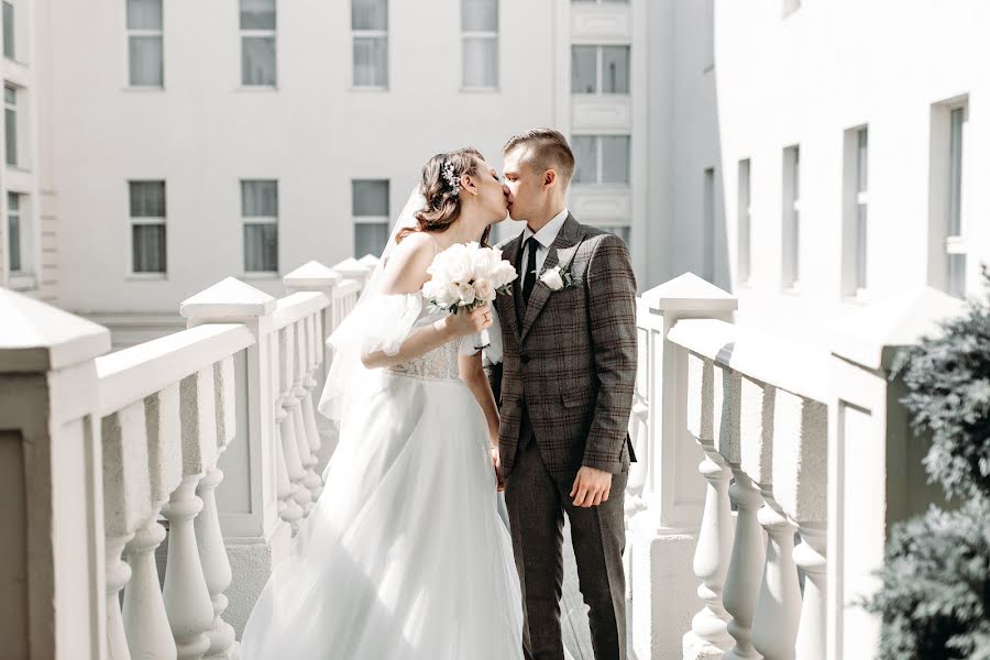 Wedding photographer Viktoriya Sluzhivaya (slugivaya). Photo of 26 April 2023