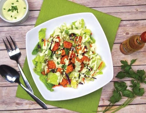 Buffalo Tempeh Salad wit