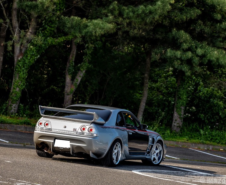 スカイライン GT-Rの６月もよろしくお願いします・新緑と愛車に関するカスタム事例の投稿画像1枚目