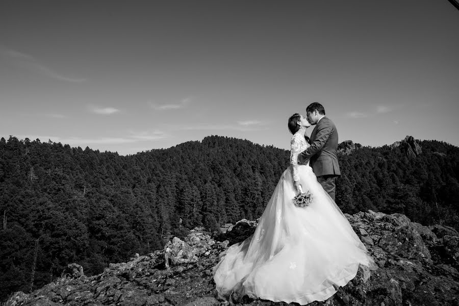 Bröllopsfotograf Sahir Olvera (sahirelfotografo). Foto av 20 september 2019