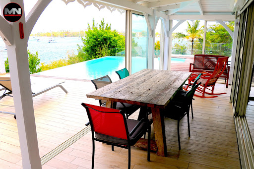 Villa with pool 3