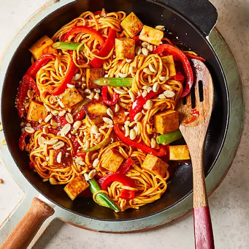 Chilli Paneer & Noodles