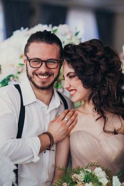 Wedding photographer Anna Kolmakova (anutakolmakova). Photo of 8 May 2017