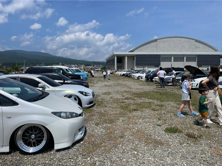 ウィッシュのイベント参加・ウィッシュ・キャンバー・カーズンカフェ・車高短に関するカスタム事例の投稿画像7枚目