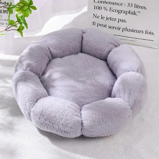 Pet Bed for Small Dogs and Cats with Cute Flower Design Comfortable Pet Bed for Dogs and Cats with Soft Plush Material
