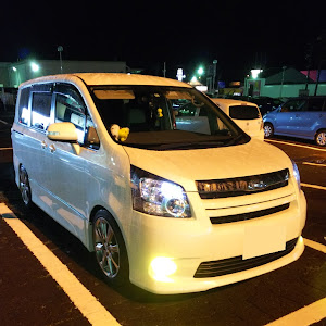 ノア ZRR70W