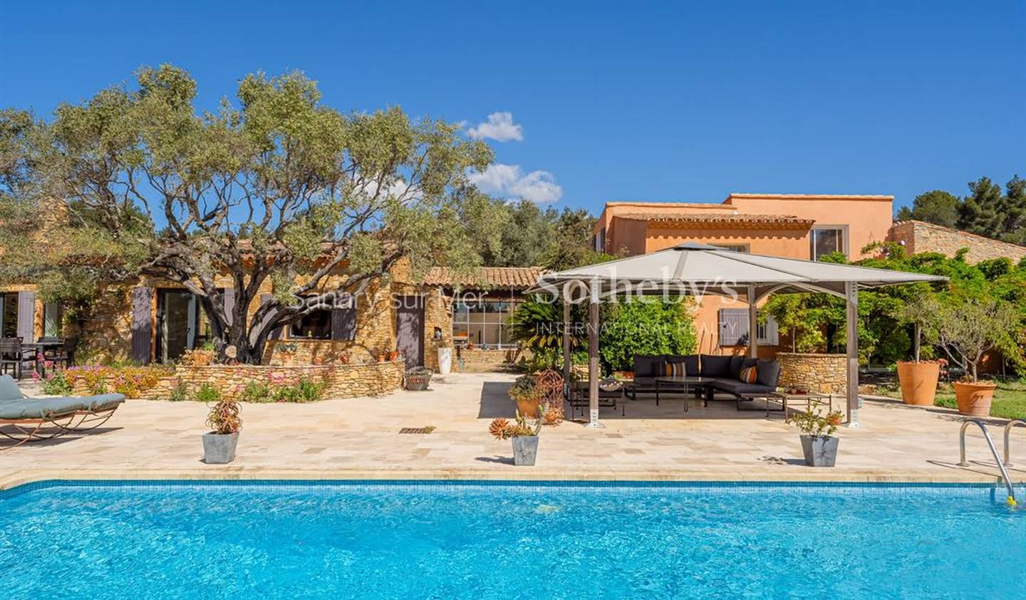 Maison avec piscine en bord de mer La Cadière-d'Azur