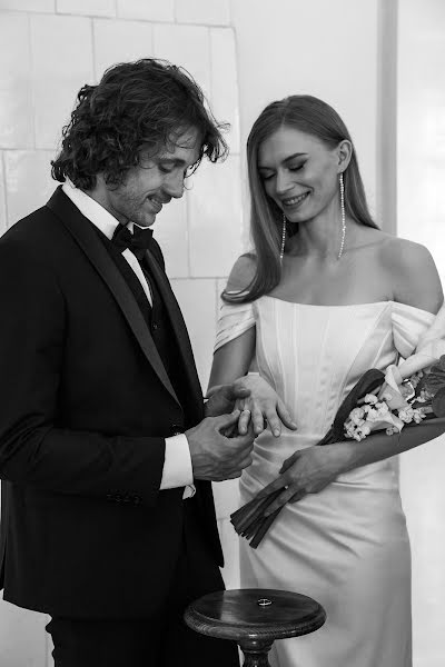 ช่างภาพงานแต่งงาน Elina Larchenkova (okeyelina) ภาพเมื่อ 16 พฤษภาคม