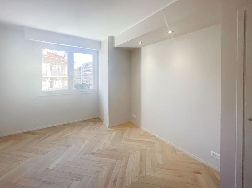 Vente appartement 2 pièces 54 m² à Nice (06000), 350 000 €