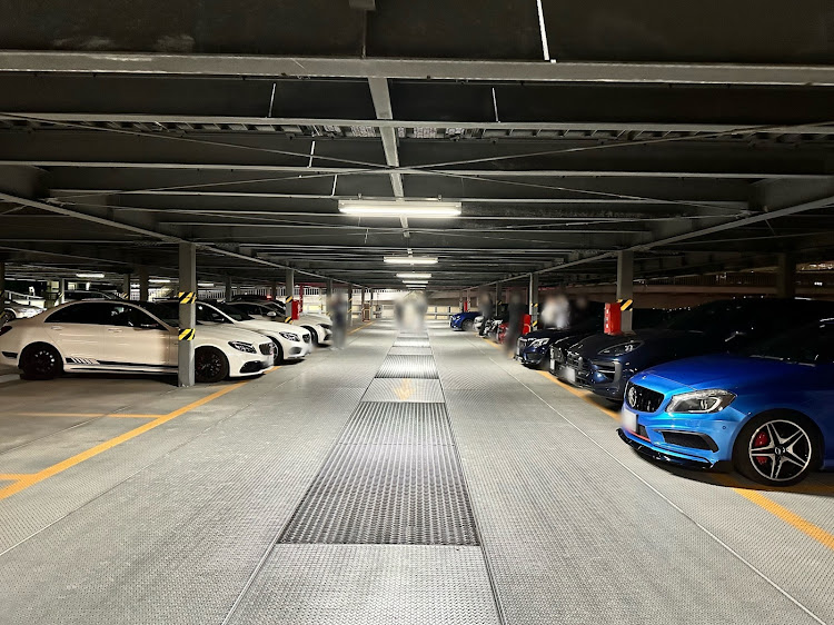 Cクラス セダンのMercedes-Benz・名古屋オフ会（ミーティング）・Cクラス・メルセデス・ベンツ・C-EALs.（シールズ）メンバー募集中！に関するカスタム事例の投稿画像8枚目