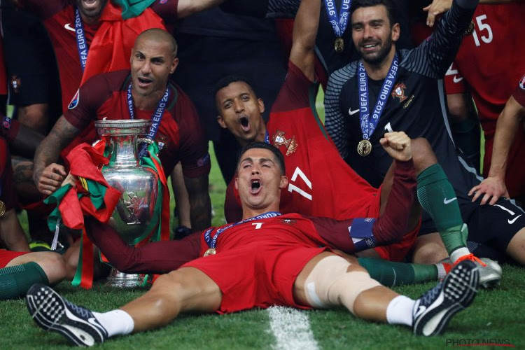 Cristiano Ronaldo overmand door emoties: "Dit is uniek, sinds 2004 wachtte ik al op die tweede kans"