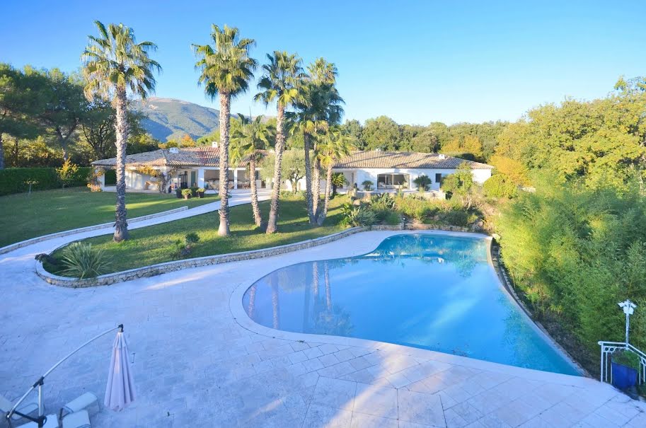 Vente villa 9 pièces 400 m² à Valbonne (06560), 2 660 000 €