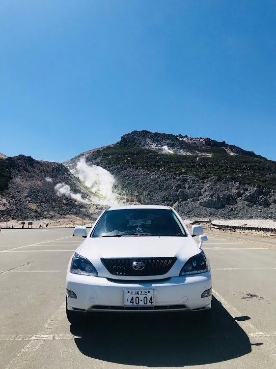 ハリアーの北海道・弟子屈・硫黄山・ドライブに関するカスタム事例の投稿画像1枚目