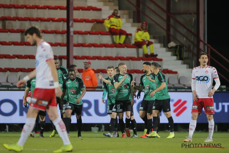 Avenatti zet met twee late kopbalgoals scheve situatie recht en houdt de play-off 1-droom van Kortrijk levend