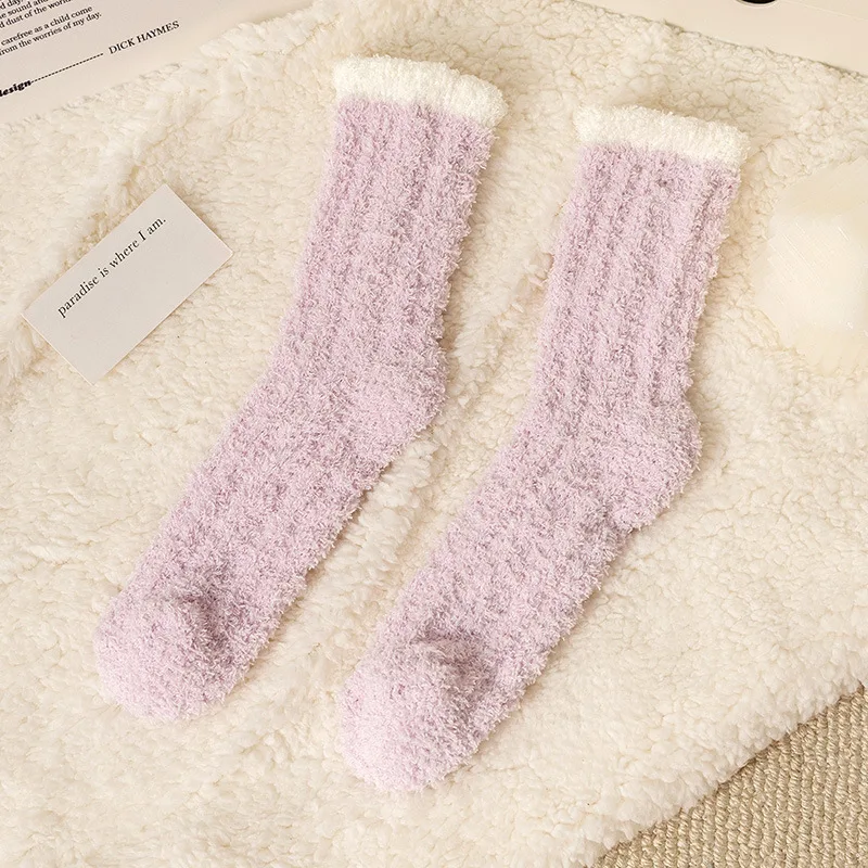 Chaussettes corail pour enfants en automne et en hiver