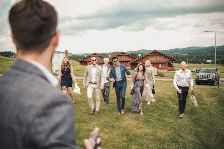 Fotógrafo de casamento Dan Hromada (danhromada). Foto de 12 de outubro 2021