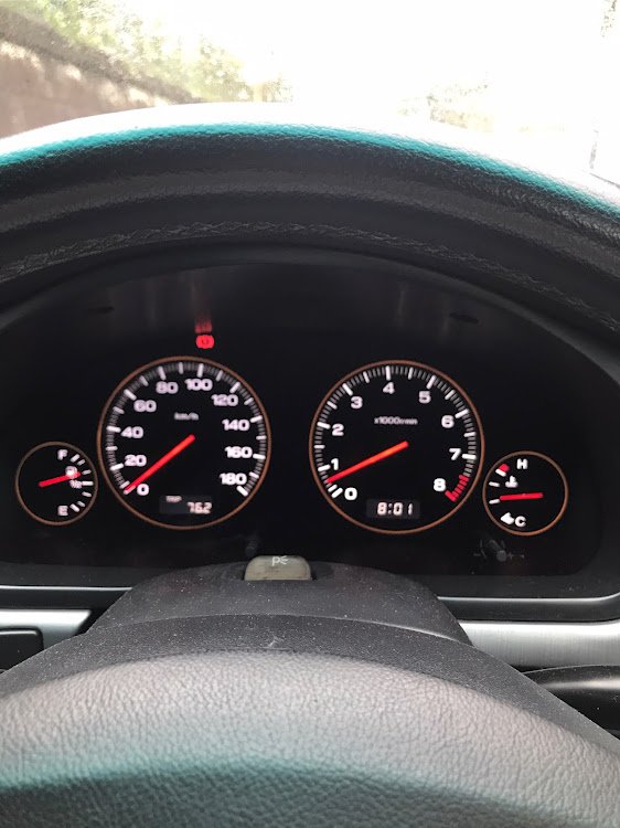 レガシィB4のブラックフェイスメーター・レガシィBE BH・燃料計誤作動に関するカスタム事例の投稿画像4枚目