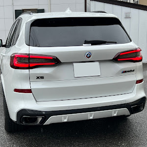 X5 xDrive 40d
