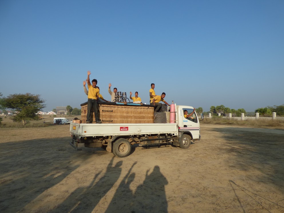 Golden Eagle Ballooning - bagan