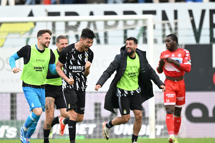 En hommage au Felice time ! Charleroi fait un grand pas vers le maintien à Courtrai 