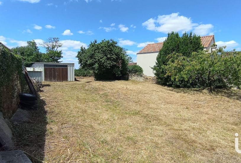  Vente Terrain à bâtir - 770m² à Neuville-De-Poitou (86170) 