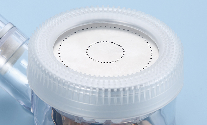 Cabezal de ducha grande presurizado con filtro para agua, experimenta una ducha relajante y limpia, ideal para mejorar tu baño diario.