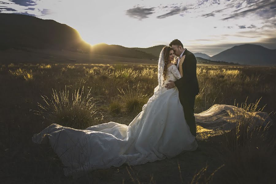 Fotografo di matrimoni Carolina Cavazos (cavazos). Foto del 15 febbraio 2017