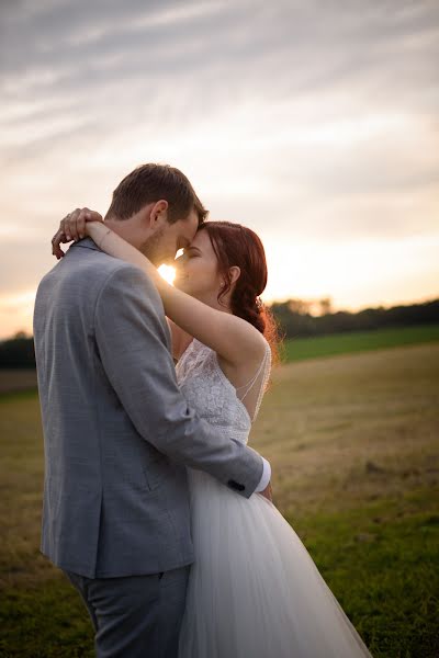 Fotógrafo de bodas Lucie Jiroušková (luciejirouskova). Foto del 19 de octubre 2022