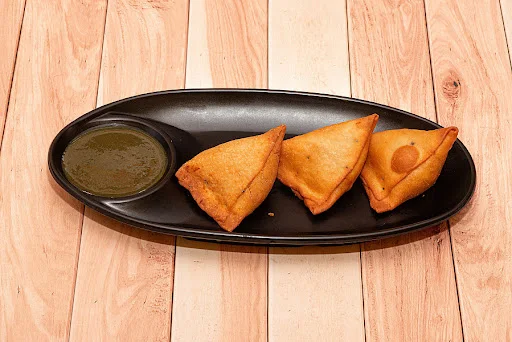 Paneer Tikka Samosa [3 Pcs]