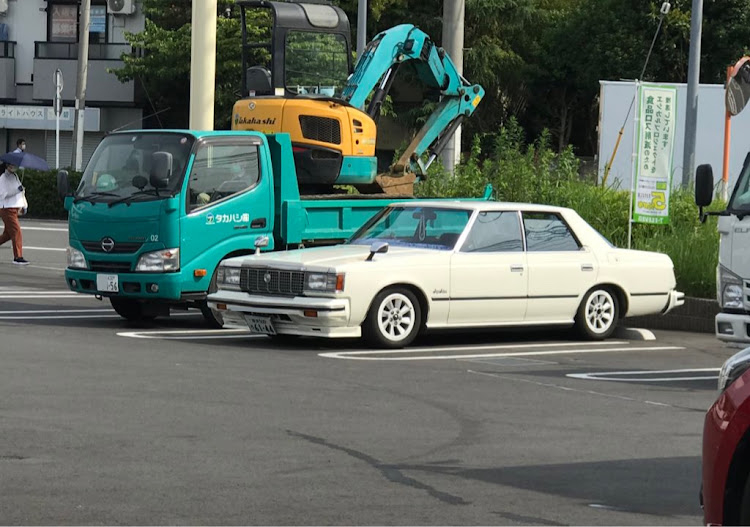 クラウンセダンのMS110・旧車・ハイソカー・いつかはクラウン・昭和に関するカスタム事例の投稿画像1枚目