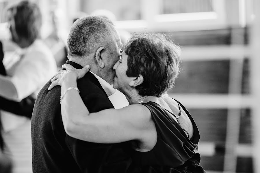 Fotógrafo de casamento Magdalena Czerkies (magdalenaczerki). Foto de 26 de setembro 2017