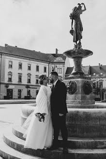 Fotografo di matrimoni Verita Dolgos (blackrainphoto). Foto del 30 marzo 2021