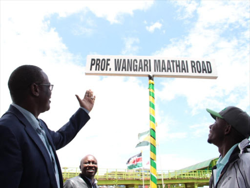 Nairobi Governor Evans Kidero at the singnpost for Wangari Maathai Road yesterday. He renamed three roads after Kenyan heroes /CHRISPINUS WEKESA