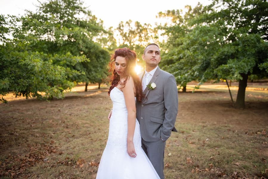 Fotógrafo de casamento Janitha De Kock (janithaphotograp). Foto de 10 de dezembro 2018