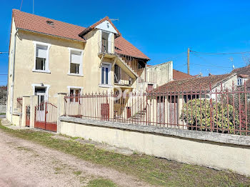 maison à Commentry (03)