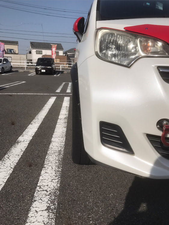 ラクティスの3月もよろしくお願いします・サマータイヤへ交換・ワイトレに関するカスタム事例の投稿画像2枚目