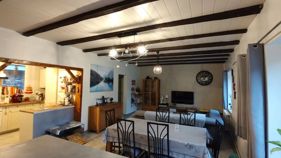 Vente maison 4 pièces 100.87 m² à Lutzelbourg (57820), 138 500 €