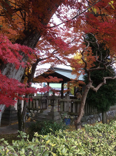 神明神社本殿