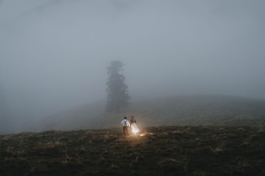 Fotografo di matrimoni Roman Guzun (romanguzun). Foto del 9 giugno 2022