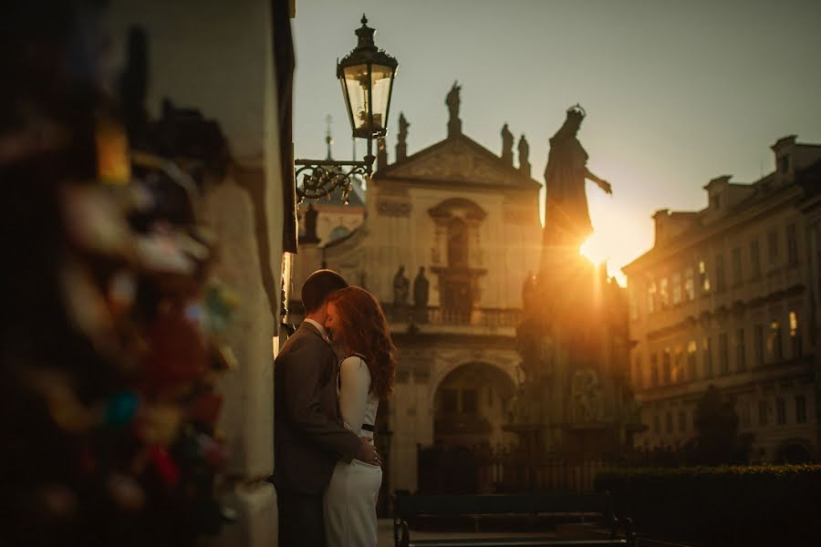 Fotógrafo de casamento Kurt Vinion (vinion). Foto de 19 de outubro 2017