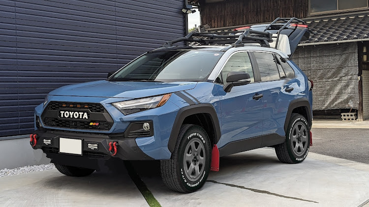 RAV4のrav4adventure・RAV4乗りさんと繋がりたい・RAV4好きな人と繋がりたい・rav4カスタム・グレイッシュブルーに関するカスタム事例の投稿画像3枚目